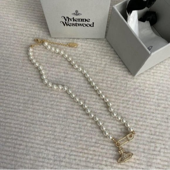 Authentic Vivienne Westwood Necklace NEW  (Gold plate/Silver Plate) - Picture 1 of 9